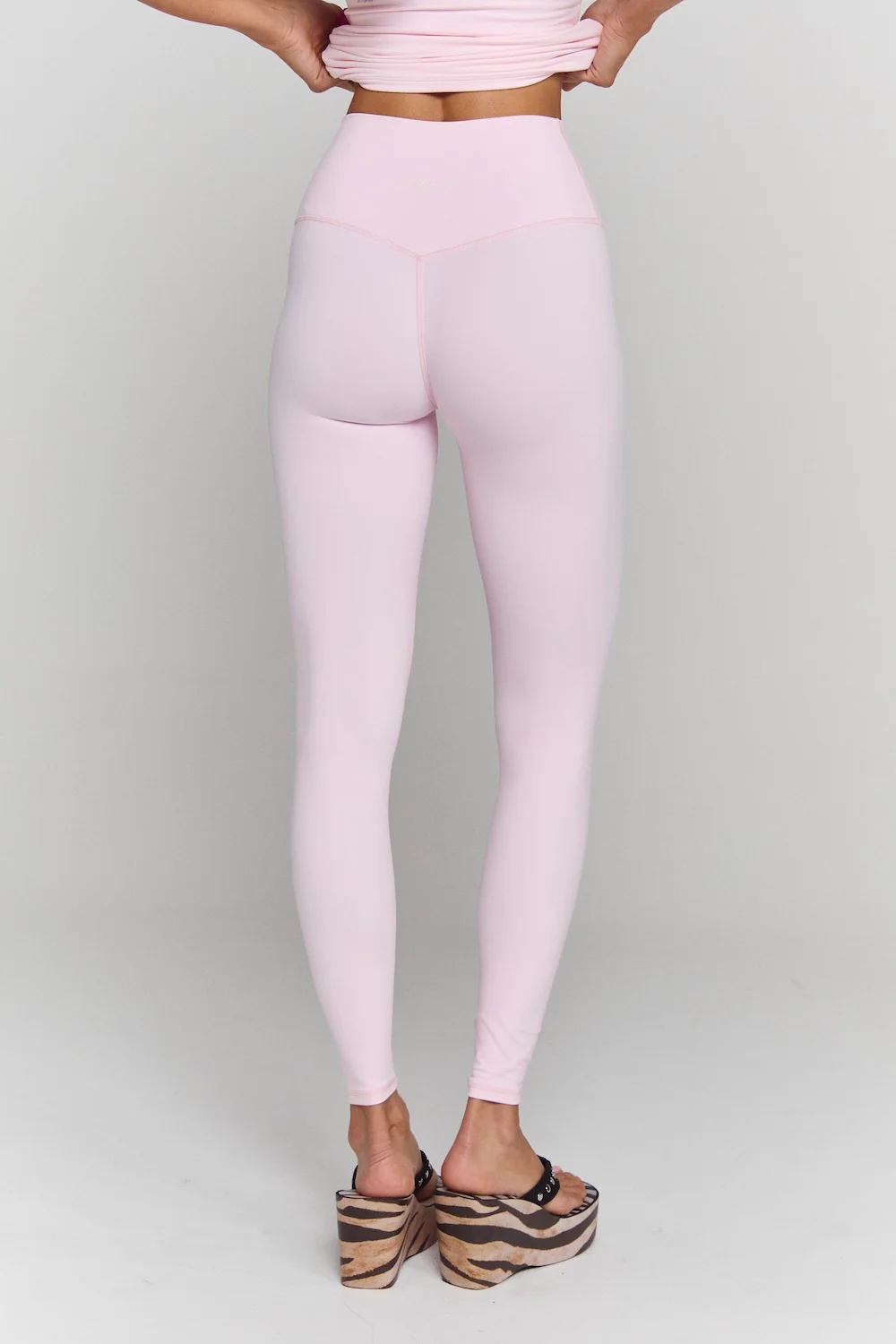 Astoria Airvíve Autograph Legging - Angel Pink - Image 2