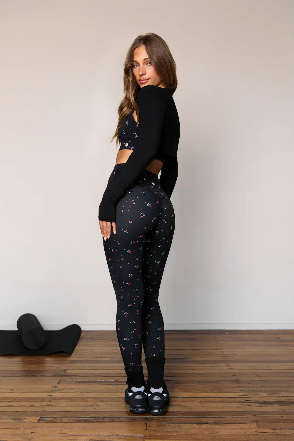 Astoria LIVE LUXE Shrug - Black - Image 7
